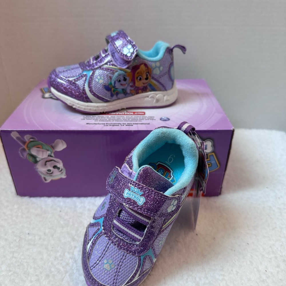 Girls' Purple Paw Patrol Light-Up Sneakers